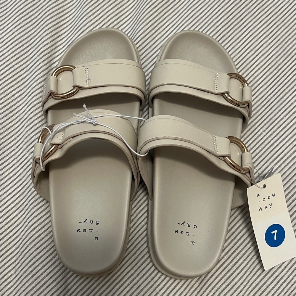 Target Sandals - Picture 4 of 4